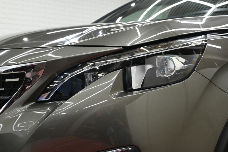 プジョー 3008 GT ﾌﾞﾙｰHDi ﾌｧｰｽﾄｸﾗｽPKG　Pｽﾀ ACC ﾅｯﾊﾟﾚｻﾞｰ ﾊﾟﾉﾗﾏSR 純正ﾀｯﾁｽｸﾘｰﾝ CarPlay ADVｺﾝﾄﾛｰﾙ I-COCKPIT 純正18ｲﾝﾁAW LEDﾗｲﾄ ｱﾝﾋﾞｴﾝｽﾗｲﾄ　2年保証付