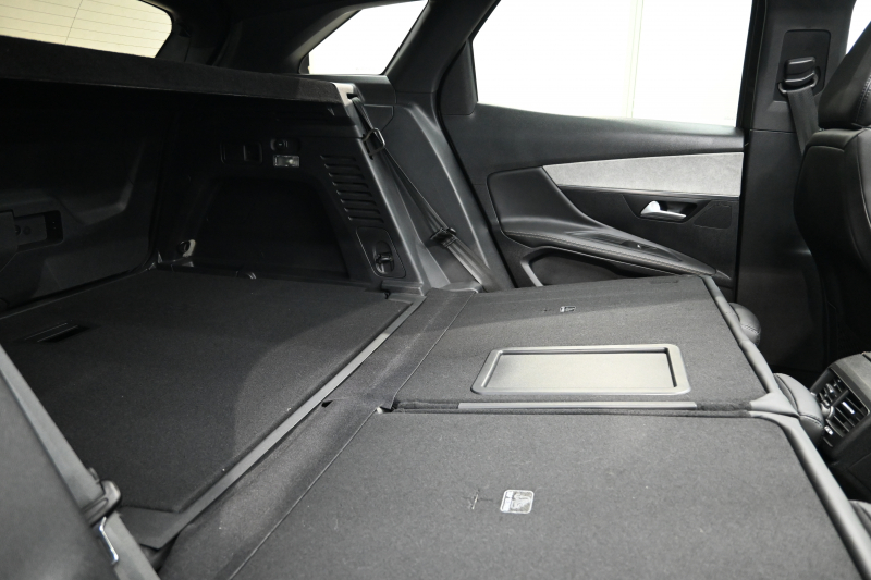 プジョー 3008 GT ﾌﾞﾙｰHDi ﾌｧｰｽﾄｸﾗｽPKG　Pｽﾀ ACC ﾅｯﾊﾟﾚｻﾞｰ ﾊﾟﾉﾗﾏSR 純正ﾀｯﾁｽｸﾘｰﾝ CarPlay ADVｺﾝﾄﾛｰﾙ I-COCKPIT 純正18ｲﾝﾁAW LEDﾗｲﾄ ｱﾝﾋﾞｴﾝｽﾗｲﾄ　2年保証付
