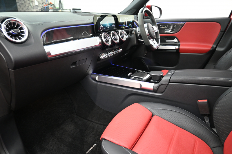 AMG GLB GLB35 4MATIC AMGﾊﾟﾌｫｰﾏﾝｽ&ｱﾄﾞﾊﾞﾝｽﾄﾞPKG　正規D車 OPｶﾗｰ ﾚｰﾀﾞｰSP ACC 黒×赤革 ｼｰﾄﾋｰﾀｰ&ﾍﾞﾝﾁﾚｰﾀｰ ﾊﾟﾉﾗﾏSR MBUXﾅﾋﾞTV ﾌﾙｾｸﾞ ﾍｯﾄﾞｱｯﾌﾟD 360ｶﾒﾗ AMG19ｲﾝﾁAW　2年保証付