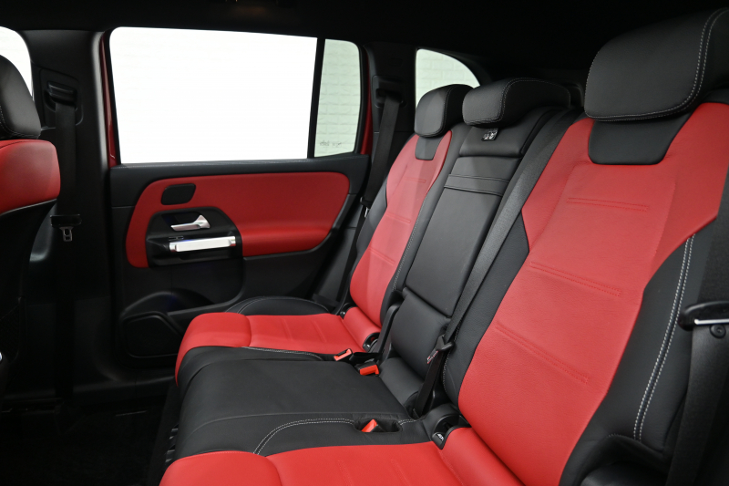AMG GLB GLB35 4MATIC AMGﾊﾟﾌｫｰﾏﾝｽ&ｱﾄﾞﾊﾞﾝｽﾄﾞPKG　正規D車 OPｶﾗｰ ﾚｰﾀﾞｰSP ACC 黒×赤革 ｼｰﾄﾋｰﾀｰ&ﾍﾞﾝﾁﾚｰﾀｰ ﾊﾟﾉﾗﾏSR MBUXﾅﾋﾞTV ﾌﾙｾｸﾞ ﾍｯﾄﾞｱｯﾌﾟD 360ｶﾒﾗ AMG19ｲﾝﾁAW　2年保証付