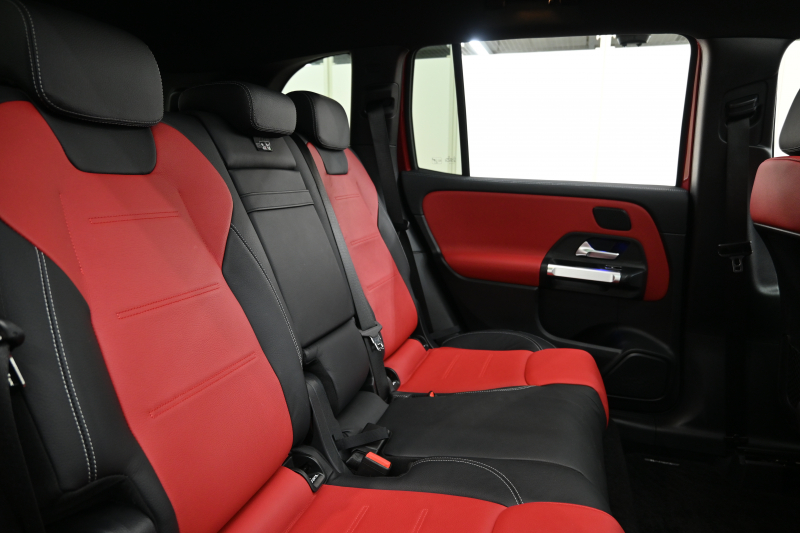 AMG GLB GLB35 4MATIC AMGﾊﾟﾌｫｰﾏﾝｽ&ｱﾄﾞﾊﾞﾝｽﾄﾞPKG　正規D車 OPｶﾗｰ ﾚｰﾀﾞｰSP ACC 黒×赤革 ｼｰﾄﾋｰﾀｰ&ﾍﾞﾝﾁﾚｰﾀｰ ﾊﾟﾉﾗﾏSR MBUXﾅﾋﾞTV ﾌﾙｾｸﾞ ﾍｯﾄﾞｱｯﾌﾟD 360ｶﾒﾗ AMG19ｲﾝﾁAW　2年保証付