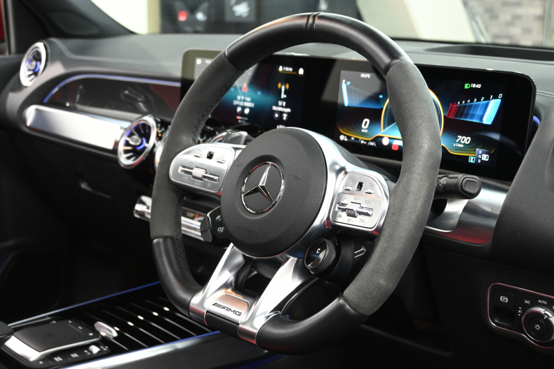 AMG GLB GLB35 4MATIC AMGﾊﾟﾌｫｰﾏﾝｽ&ｱﾄﾞﾊﾞﾝｽﾄﾞPKG　正規D車 OPｶﾗｰ ﾚｰﾀﾞｰSP ACC 黒×赤革 ｼｰﾄﾋｰﾀｰ&ﾍﾞﾝﾁﾚｰﾀｰ ﾊﾟﾉﾗﾏSR MBUXﾅﾋﾞTV ﾌﾙｾｸﾞ ﾍｯﾄﾞｱｯﾌﾟD 360ｶﾒﾗ AMG19ｲﾝﾁAW　2年保証付