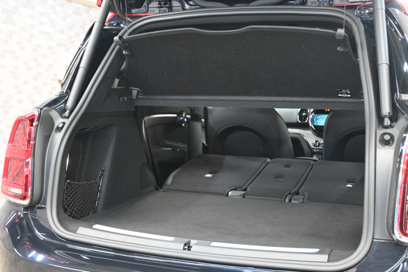 MINI(ミニ) ミニクロスオーバー ｸｰﾊﾟｰSD ｵｰﾙ4　MINI YOURS TRIM Pｽﾀ ECO ACC 黒革 ｼｰﾄﾋｰﾀｰ 純正ﾅﾋﾞ ｱﾝﾋﾞｴﾝﾄﾗｲﾄ ﾎﾞﾝﾈｯﾄｽﾄﾗｲﾌﾟ 純正19ｲﾝﾁAW 2年保証