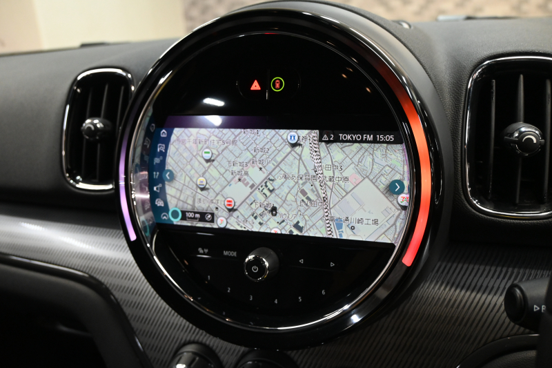 MINI(ミニ) ミニクロスオーバー ｸｰﾊﾟｰSD ｵｰﾙ4　MINI YOURS TRIM Pｽﾀ ECO ACC 黒革 ｼｰﾄﾋｰﾀｰ 純正ﾅﾋﾞ ｱﾝﾋﾞｴﾝﾄﾗｲﾄ ﾎﾞﾝﾈｯﾄｽﾄﾗｲﾌﾟ 純正19ｲﾝﾁAW 2年保証