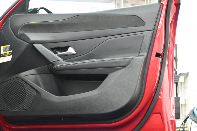 プジョー 308 SW GT ﾌﾞﾙｰHDi　ACC BSM ﾊｰﾌﾚｻﾞｰ ﾊﾟﾉﾗﾏSR 純正ﾅﾋﾞ CarPlay i-Connect 360ｶﾒﾗ LEDﾍｯﾄﾞﾗｲﾄ 純正18AW　2年保証付