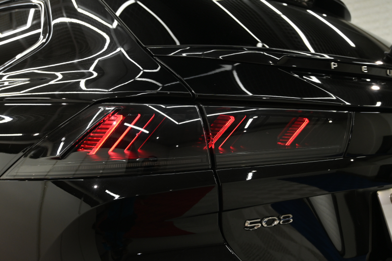 プジョー 508 508 SW GT ﾌﾞﾙｰHDi　ﾌﾙOP ACC ｱｸﾃｨﾌﾞｾｰﾌﾌﾞﾚｰｷ ﾅｲﾄﾋﾞｼﾞｮﾝ 黒革 ｼｰﾄﾋｰﾀｰ ﾊﾟﾉﾗﾏSR 純正ﾅﾋﾞTV ﾌﾙｾｸﾞ CarPlay 360ﾋﾞｼﾞｮﾝ FOCALｽﾋﾟｰｶｰ ｵｰﾄﾄﾗﾝｸ 純正18ｲﾝﾁAW　2年保証付