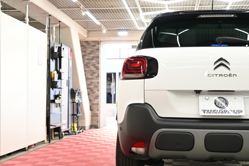 シトロエン C3 ｴｱｸﾛｽSUV ｵﾚﾝｼﾞ　1ｵｰﾅｰ 後期ﾓﾃﾞﾙ Pｽﾀ ｸﾙｺﾝ ECO ｱｸﾃﾞｨﾌﾞｾｰﾌﾌﾞﾚｰｷ 専用ｼｰﾄ 純正ﾀｯﾁｽｸﾘｰﾝ CarPlay Bｶﾒﾗ LEDﾍｯﾄﾞﾗｲﾄ 純正16AW　2年保証付