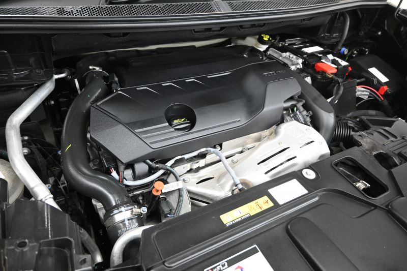 プジョー 3008 GT　後期ﾓﾃﾞﾙ ACC LKA ﾊｰﾌ革 ﾊﾟﾉﾗﾏSR 純正ﾅﾋﾞTV CarPlay Bｶﾒﾗ 前後ｺｰﾅｰｾﾝｻｰ 純正18ｲﾝﾁAW LEDﾗｲﾄ　2年保証付