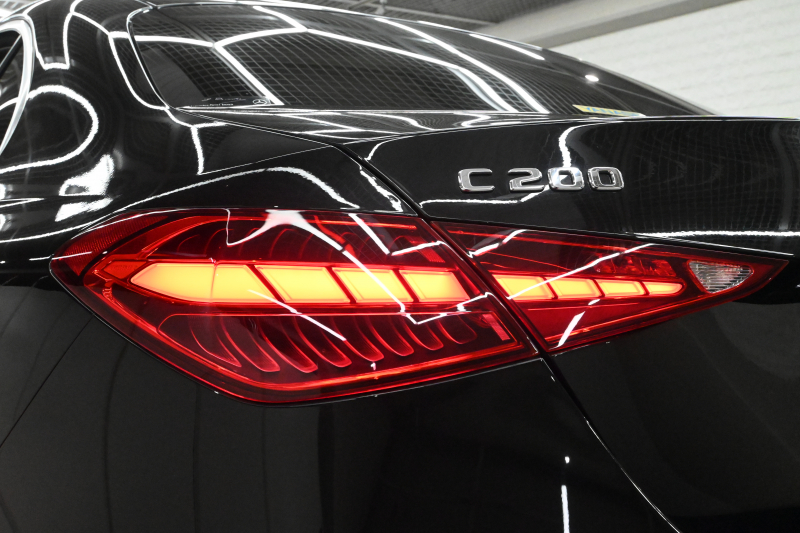 メルセデスベンツ Cクラス C200 AVG ﾚｻﾞｰｴｸｽｸﾙｰｼﾌﾞ　ACC Pｽﾀ ECO 茶革 MBUXﾅﾋﾞTV 360ｶﾒﾗ CarPlay Burmester 3D 純正17ｲﾝﾁAW ﾏﾙﾁﾋﾞｰﾑLED ｱﾝﾋﾞｴﾝﾄﾗｲﾄ　2年保証付