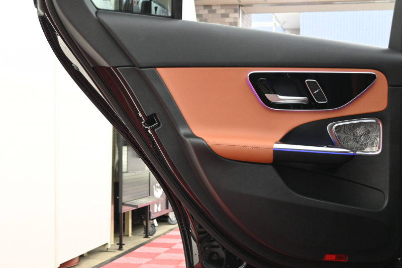 メルセデスベンツ Cクラス C200 AVG ﾚｻﾞｰｴｸｽｸﾙｰｼﾌﾞ　ACC Pｽﾀ ECO 茶革 MBUXﾅﾋﾞTV 360ｶﾒﾗ CarPlay Burmester 3D 純正17ｲﾝﾁAW ﾏﾙﾁﾋﾞｰﾑLED ｱﾝﾋﾞｴﾝﾄﾗｲﾄ　2年保証付
