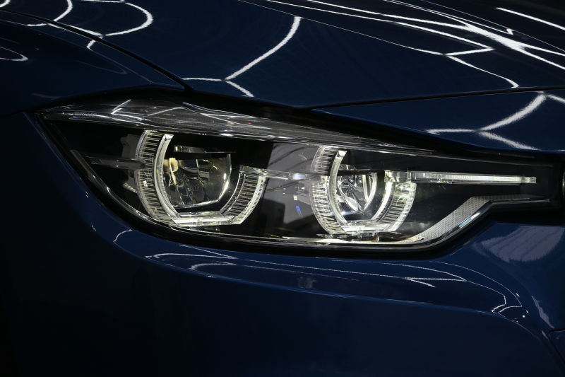 BMW 3シリーズ 320d ﾂｰﾘﾝｸﾞ Mｽﾎﾟｰﾂ　正規D車 1ｵｰﾅｰ 後期ﾓﾃﾞﾙ ACC 専用ｼｰﾄ 純正iDriveﾅﾋﾞ Bｶﾒﾗ Mｴｱﾛ&18ｲﾝﾁAW 自動ﾄﾗﾝｸ LEDﾍｯﾄﾞﾗｲﾄ　2年保証付