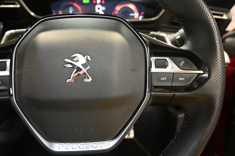 プジョー 508 GT BIUE HDI 　Pｽﾀ ECO ACC ﾌﾞﾗｲﾝﾄﾞｽﾎﾟｯﾄ ﾊﾟﾉﾗﾏSR 純正ﾅﾋﾞTV ｶｰﾌﾟﾚｲ FOCAL ｱﾝﾋﾞｴﾝｽﾗｲﾄ ｱｸﾃｨﾌﾞｻｽ 純正18AW　2年保証