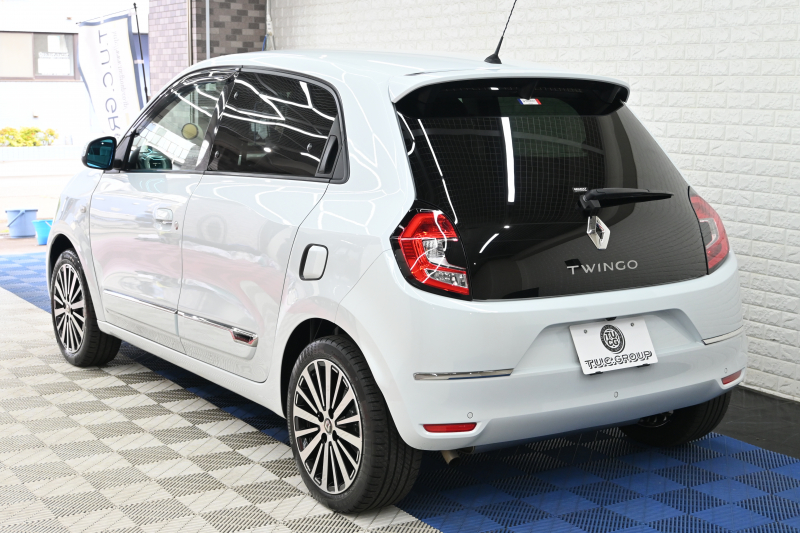 ルノー トゥインゴ ｲﾝﾃﾝｽ ﾘﾐﾃ　140台限定特別仕様 ECO機能 ｸﾙｺﾝ 専用ﾚｻﾞｰ調ｼｰﾄ ｼｰﾄﾋｰﾀｰ 純正ﾀｯﾁｽｸﾘｰﾝ CarPlay Bｶﾒﾗ 16ｲﾝﾁｱﾛｲﾎｲｰﾙ　2年保証付