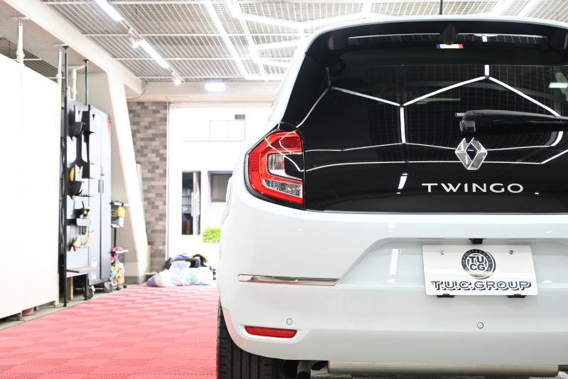 ルノー トゥインゴ ｲﾝﾃﾝｽ ﾘﾐﾃ　140台限定特別仕様 ECO機能 ｸﾙｺﾝ 専用ﾚｻﾞｰ調ｼｰﾄ ｼｰﾄﾋｰﾀｰ 純正ﾀｯﾁｽｸﾘｰﾝ CarPlay Bｶﾒﾗ 16ｲﾝﾁｱﾛｲﾎｲｰﾙ　2年保証付