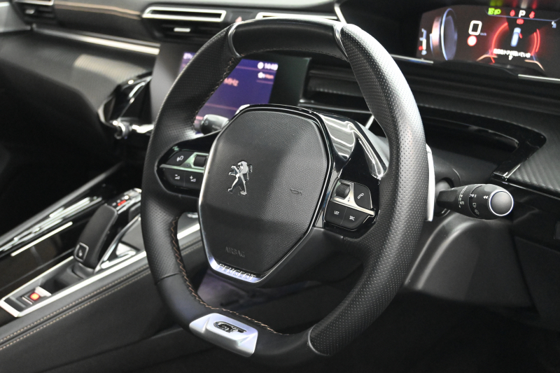 プジョー 508 SW GT　ACC ｱｸﾃｨﾌﾞｾｰﾌﾌﾞﾚｰｷ ﾅｲﾄﾋﾞｼﾞｮﾝ 黒革 ｼｰﾄﾋｰﾀｰ ﾊﾟﾉﾗﾏSR 純正ﾅﾋﾞTV ﾌﾙｾｸﾞ CarPlay 360ﾋﾞｼﾞｮﾝ FOCALｽﾋﾟｰｶｰ ｵｰﾄﾄﾗﾝｸ 純正18ｲﾝﾁAW　2年保証付