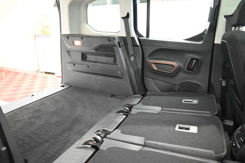 プジョー リフター GT　Pｽﾀ ACC ECO 専用ｼｰﾄ ﾊﾟﾉﾗﾏR 純正ﾀｯﾁｽｸﾘｰﾝ CarPlay Bｶﾒﾗ 17ｲﾝﾁAW ｱｸﾃｨﾌﾞｾｰﾌﾃｨﾌﾞﾚｰｷ　2年保証付