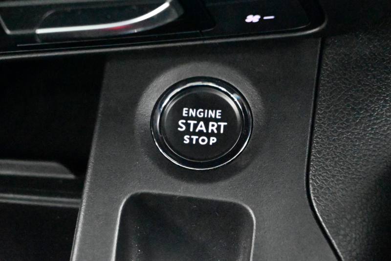 プジョー リフター GT　Pｽﾀ ACC ECO 専用ｼｰﾄ ﾊﾟﾉﾗﾏR 純正ﾀｯﾁｽｸﾘｰﾝ CarPlay Bｶﾒﾗ 17ｲﾝﾁAW ｱｸﾃｨﾌﾞｾｰﾌﾃｨﾌﾞﾚｰｷ　2年保証付