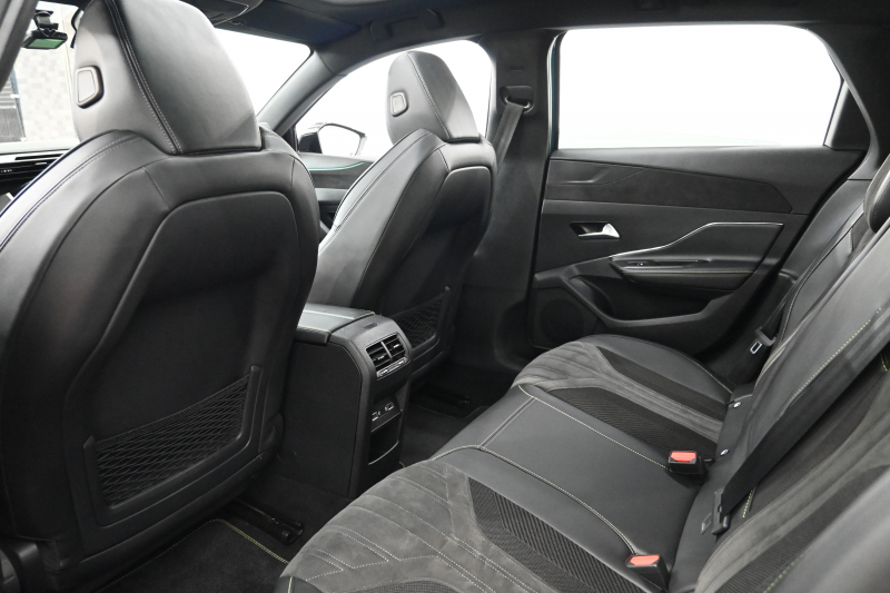 プジョー 308 SW GT ﾌﾞﾙｰHDi　ACC BSM ﾊｰﾌﾚｻﾞｰ ﾊﾟﾉﾗﾏSR 純正ﾅﾋﾞ CarPlay i-Connect 360ｶﾒﾗ LEDﾍｯﾄﾞﾗｲﾄ 純正18AW　2年保証付