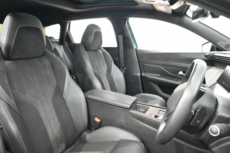 プジョー 308 SW GT ﾌﾞﾙｰHDi　ACC BSM ﾊｰﾌﾚｻﾞｰ ﾊﾟﾉﾗﾏSR 純正ﾅﾋﾞ CarPlay i-Connect 360ｶﾒﾗ LEDﾍｯﾄﾞﾗｲﾄ 純正18AW　2年保証付