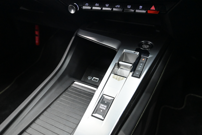 プジョー 308 SW GT ﾌﾞﾙｰHDi　ACC BSM ﾊｰﾌﾚｻﾞｰ ﾊﾟﾉﾗﾏSR 純正ﾅﾋﾞ CarPlay i-Connect 360ｶﾒﾗ LEDﾍｯﾄﾞﾗｲﾄ 純正18AW　2年保証付