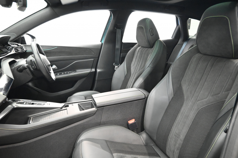 プジョー 308 SW GT ﾌﾞﾙｰHDi　ACC BSM ﾊｰﾌﾚｻﾞｰ ﾊﾟﾉﾗﾏSR 純正ﾅﾋﾞ CarPlay i-Connect 360ｶﾒﾗ LEDﾍｯﾄﾞﾗｲﾄ 純正18AW　2年保証付