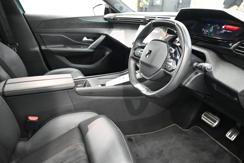 プジョー 308 SW GT ﾌﾞﾙｰHDi　ACC BSM ﾊｰﾌﾚｻﾞｰ ﾊﾟﾉﾗﾏSR 純正ﾅﾋﾞ CarPlay i-Connect 360ｶﾒﾗ LEDﾍｯﾄﾞﾗｲﾄ 純正18AW　2年保証付
