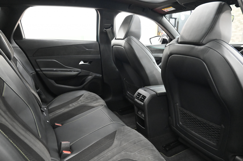 プジョー 308 SW GT ﾌﾞﾙｰHDi　ACC BSM ﾊｰﾌﾚｻﾞｰ ﾊﾟﾉﾗﾏSR 純正ﾅﾋﾞ CarPlay i-Connect 360ｶﾒﾗ LEDﾍｯﾄﾞﾗｲﾄ 純正18AW　2年保証付