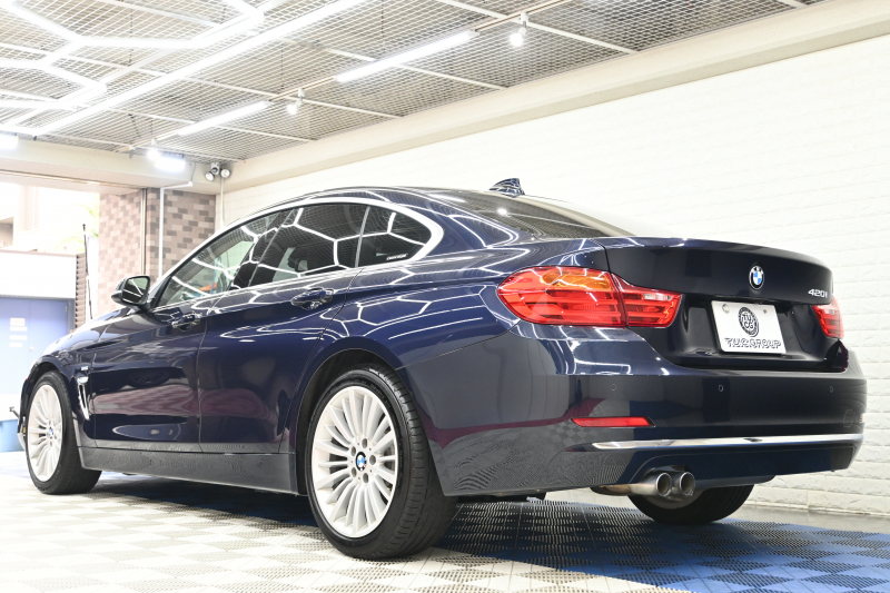 BMW 4シリーズ 420i ｸﾞﾗﾝｸｰﾍﾟ ﾗｸﾞｼﾞｭｱﾘｰ　1ｵｰﾅｰ ACC 茶革 ｼｰﾄﾋｰﾀｰ 純正iDriveﾅﾋﾞ Bｶﾒﾗ Bluetooth 純正18ｲﾝﾁAW 自動ﾄﾗﾝｸ　2年保証付