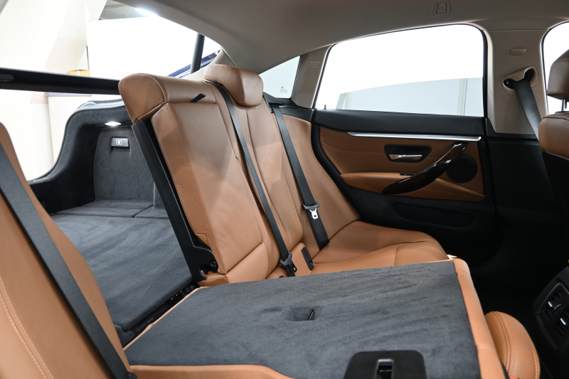 BMW 4シリーズ 420i ｸﾞﾗﾝｸｰﾍﾟ ﾗｸﾞｼﾞｭｱﾘｰ　1ｵｰﾅｰ ACC 茶革 ｼｰﾄﾋｰﾀｰ 純正iDriveﾅﾋﾞ Bｶﾒﾗ Bluetooth 純正18ｲﾝﾁAW 自動ﾄﾗﾝｸ　2年保証付