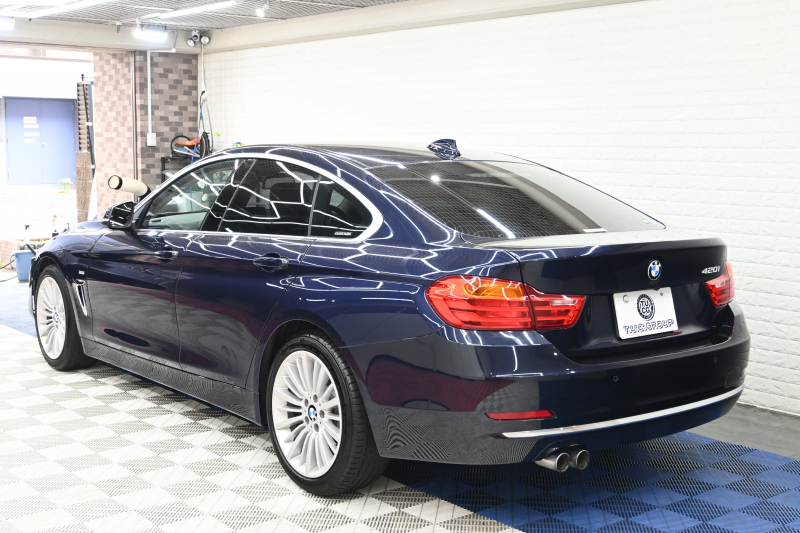 BMW 4シリーズ 420i ｸﾞﾗﾝｸｰﾍﾟ ﾗｸﾞｼﾞｭｱﾘｰ　1ｵｰﾅｰ ACC 茶革 ｼｰﾄﾋｰﾀｰ 純正iDriveﾅﾋﾞ Bｶﾒﾗ Bluetooth 純正18ｲﾝﾁAW 自動ﾄﾗﾝｸ　2年保証付