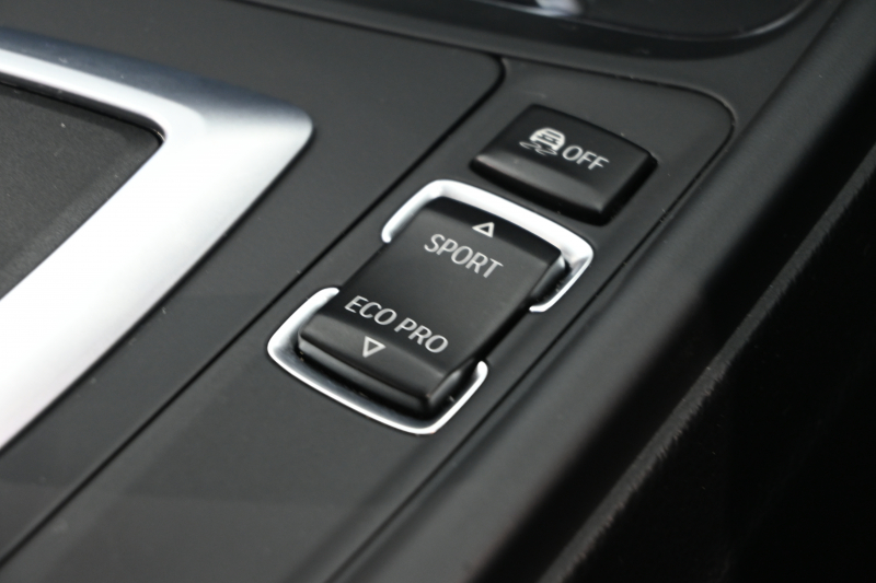 BMW 4シリーズ 420i ｸﾞﾗﾝｸｰﾍﾟ ﾗｸﾞｼﾞｭｱﾘｰ　1ｵｰﾅｰ ACC 茶革 ｼｰﾄﾋｰﾀｰ 純正iDriveﾅﾋﾞ Bｶﾒﾗ Bluetooth 純正18ｲﾝﾁAW 自動ﾄﾗﾝｸ　2年保証付
