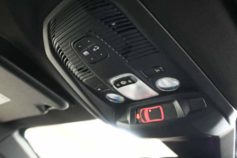 プジョー 3008 GT ﾌﾞﾙｰHDi ﾌﾞﾗｯｸﾊﾟｯｸ 　190台限定特別仕様車 後期ﾓﾃﾞﾙ ACC LKA ﾊｰﾌ革 ﾊﾟﾉﾗﾏR CarPlay 360ｶﾒﾗ 前後ｺｰﾅｰｾﾝｻｰ 専用19ｲﾝﾁAW&ﾌﾞﾗｯｸﾃﾞｺﾚｰｼｮﾝ　2年保証付