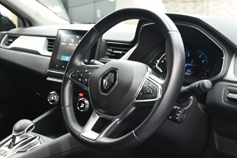 ルノー キャプチャー ｲﾝﾃﾝｽ ﾃｯｸﾊﾟｯｸ　Pｽﾀ ACC ECO ｱｸﾃｨﾌﾞﾌﾞﾚｰｷ 黒革 ｼｰﾄﾋｰﾀｰ BTｵｰﾃﾞｨｵ CarPlay 純正18ｲﾝﾁAW ﾌﾞﾗｲﾝﾄﾞｽﾎﾟｯﾄﾓﾆﾀｰ LEDﾗｲﾄ 　2年保証付