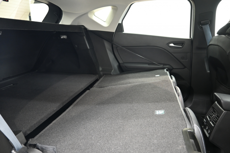 ルノー キャプチャー ｲﾝﾃﾝｽ ﾃｯｸﾊﾟｯｸ　Pｽﾀ ACC ECO ｱｸﾃｨﾌﾞﾌﾞﾚｰｷ 黒革 ｼｰﾄﾋｰﾀｰ BTｵｰﾃﾞｨｵ CarPlay 純正18ｲﾝﾁAW ﾌﾞﾗｲﾝﾄﾞｽﾎﾟｯﾄﾓﾆﾀｰ LEDﾗｲﾄ 　2年保証付