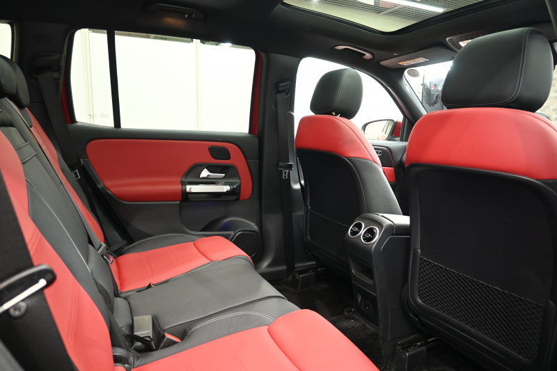 AMG GLB GLB35 4MATIC AMGﾊﾟﾌｫｰﾏﾝｽ&ｱﾄﾞﾊﾞﾝｽﾄﾞPKG　正規D車 1ｵｰﾅｰ OPｶﾗｰ ﾚｰﾀﾞｰSP ACC 黒×赤革 ｼｰﾄﾋｰﾀｰ&ﾍﾞﾝﾁﾚｰﾀｰ ﾊﾟﾉﾗﾏSR MBUXﾅﾋﾞTV ﾌﾙｾｸﾞ ﾍｯﾄﾞｱｯﾌﾟD 360ｶﾒﾗ AMG19ｲﾝﾁAW　2年保証付