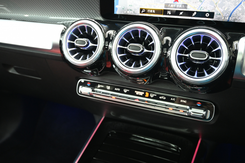 AMG GLB GLB35 4MATIC AMGﾊﾟﾌｫｰﾏﾝｽ&ｱﾄﾞﾊﾞﾝｽﾄﾞPKG　正規D車 1ｵｰﾅｰ OPｶﾗｰ ﾚｰﾀﾞｰSP ACC 黒×赤革 ｼｰﾄﾋｰﾀｰ&ﾍﾞﾝﾁﾚｰﾀｰ ﾊﾟﾉﾗﾏSR MBUXﾅﾋﾞTV ﾌﾙｾｸﾞ ﾍｯﾄﾞｱｯﾌﾟD 360ｶﾒﾗ AMG19ｲﾝﾁAW　2年保証付