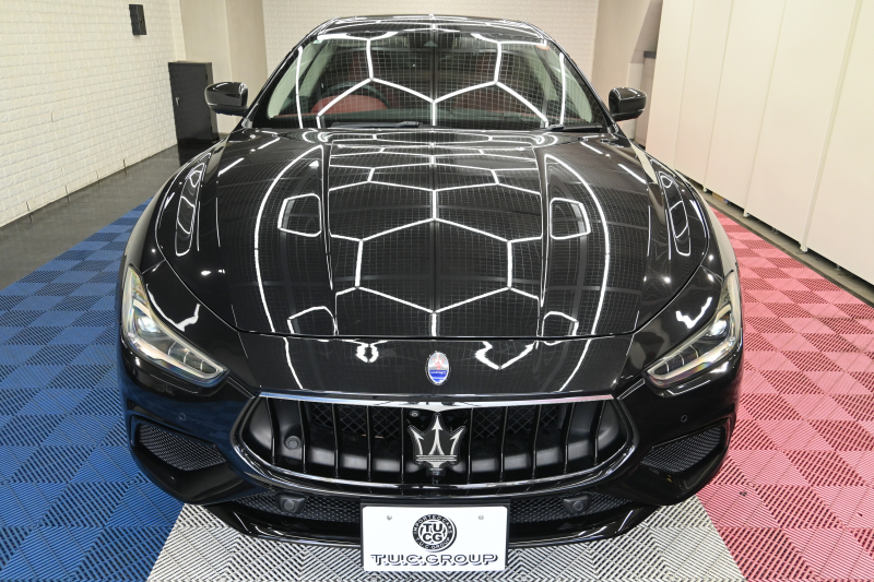 マセラティ ギブリ ｸﾞﾗﾝｽﾎﾟｰﾂ ﾄﾞﾗｲﾊﾞｰｽﾞｱｼｽﾀﾝｽ&ﾂｰﾘﾝｸﾞP　ACC BSM LKA 赤革 ｻﾝﾙｰﾌ 8.4ｲﾝﾁMTC+ CarPlay 自動ﾄﾗﾝｸ 20ｲﾝﾁﾒﾙｸﾘｵAW ｽｶｲﾌｯｸｻｽ EBM　2年保証付