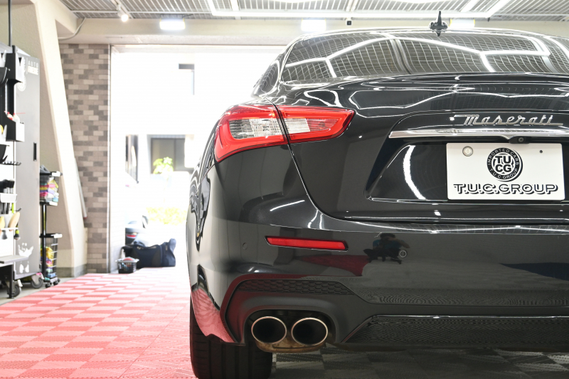 マセラティ ギブリ ｸﾞﾗﾝｽﾎﾟｰﾂ ﾄﾞﾗｲﾊﾞｰｽﾞｱｼｽﾀﾝｽ&ﾂｰﾘﾝｸﾞP　ACC BSM LKA 赤革 ｻﾝﾙｰﾌ 8.4ｲﾝﾁMTC+ CarPlay 自動ﾄﾗﾝｸ 20ｲﾝﾁﾒﾙｸﾘｵAW ｽｶｲﾌｯｸｻｽ EBM　2年保証付