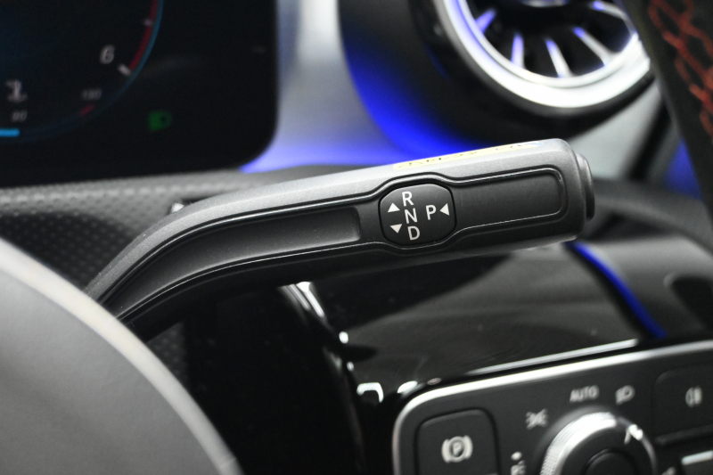 メルセデスベンツ CLAクラス CLA200d AMGﾗｲﾝ ﾚｻﾞｰｴｸｽｸﾙｰｼﾌﾞ&ｱﾄﾞﾊﾞﾝｽﾄﾞPKG　ﾚｰﾀﾞｰP ACC Pｽﾀ ECO 黒赤革 ﾊﾟﾉﾗﾏSR MBUXﾅﾋﾞ ﾌﾙｾｸﾞ 360ｶﾒﾗ 純正18ｲﾝﾁAW LEDﾗｲﾄ ﾍｯﾄﾞｱｯﾌﾟD　2年保証付