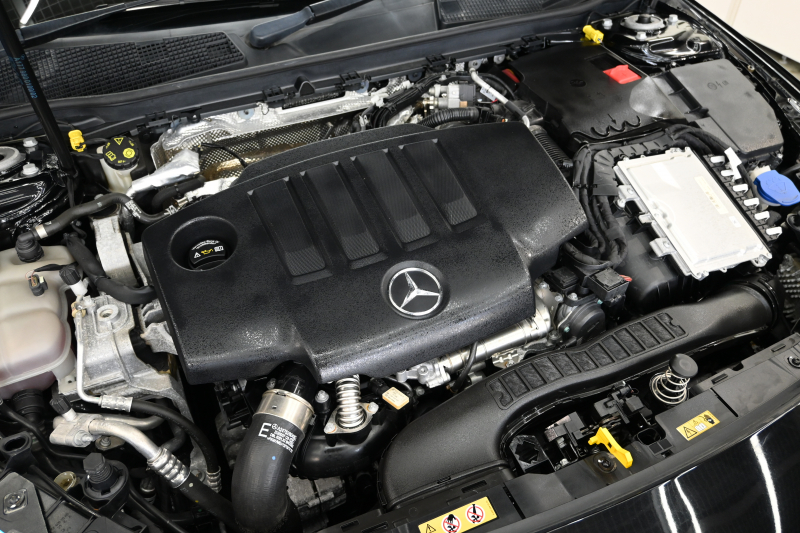 メルセデスベンツ CLAクラス CLA200d AMGﾗｲﾝ ﾚｻﾞｰｴｸｽｸﾙｰｼﾌﾞ&ｱﾄﾞﾊﾞﾝｽﾄﾞPKG　ﾚｰﾀﾞｰP ACC Pｽﾀ ECO 黒赤革 ﾊﾟﾉﾗﾏSR MBUXﾅﾋﾞ ﾌﾙｾｸﾞ 360ｶﾒﾗ 純正18ｲﾝﾁAW LEDﾗｲﾄ ﾍｯﾄﾞｱｯﾌﾟD　2年保証付