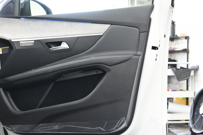 プジョー 3008 GT ﾌﾞﾙｰHDi ﾌｧｰｽﾄｸﾗｽPKG　Pｽﾀ ACC ﾊｰﾌﾚｻﾞｰ ﾊﾟﾉﾗﾏSR 純正ﾀｯﾁｽｸﾘｰﾝ CarPlay 360ｶﾒﾗ ADVｺﾝﾄﾛｰﾙ I-COCKPIT 純正18ｲﾝﾁAW LEDﾗｲﾄ ｱﾝﾋﾞｴﾝｽﾗｲﾄ　2年保証付
