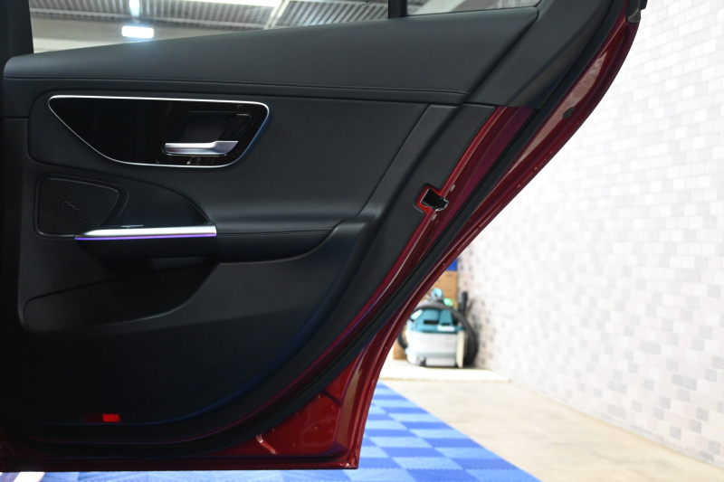 メルセデスベンツ Cクラス C220d ｱﾊﾞﾝｷﾞｬﾙﾄﾞ ﾚｻﾞｰEX&RSP　Pｽﾀ ECO ACC 黒革 純正ﾅﾋﾞ ﾌﾙｾｸﾞ Carplay AMGｴｱﾛ&18AW LEDﾗｲﾄ ﾍｯﾄﾞｱｯﾌﾟD　2年保証付