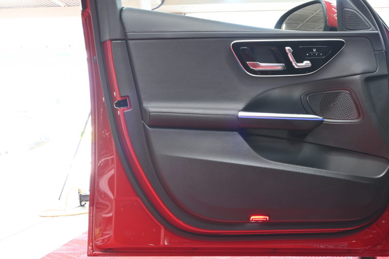 メルセデスベンツ Cクラス C220d ｱﾊﾞﾝｷﾞｬﾙﾄﾞ ﾚｻﾞｰEX&RSP　Pｽﾀ ECO ACC 黒革 純正ﾅﾋﾞ ﾌﾙｾｸﾞ Carplay AMGｴｱﾛ&18AW LEDﾗｲﾄ ﾍｯﾄﾞｱｯﾌﾟD　2年保証付