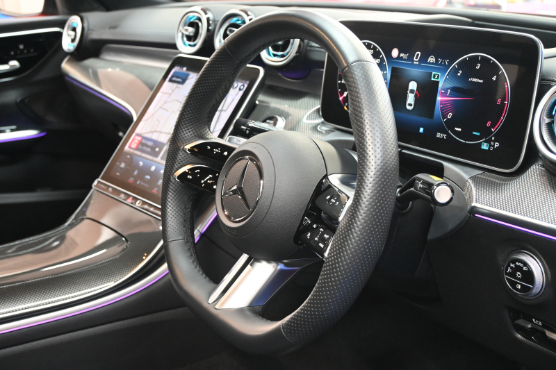 メルセデスベンツ Cクラス C220d ｱﾊﾞﾝｷﾞｬﾙﾄﾞ ﾚｻﾞｰEX&RSP　Pｽﾀ ECO ACC 黒革 純正ﾅﾋﾞ ﾌﾙｾｸﾞ Carplay AMGｴｱﾛ&18AW LEDﾗｲﾄ ﾍｯﾄﾞｱｯﾌﾟD　2年保証付