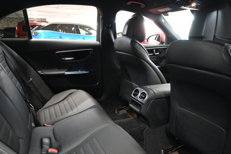 メルセデスベンツ Cクラス C220d ｱﾊﾞﾝｷﾞｬﾙﾄﾞ ﾚｻﾞｰEX&RSP　Pｽﾀ ECO ACC 黒革 純正ﾅﾋﾞ ﾌﾙｾｸﾞ Carplay AMGｴｱﾛ&18AW LEDﾗｲﾄ ﾍｯﾄﾞｱｯﾌﾟD　2年保証付