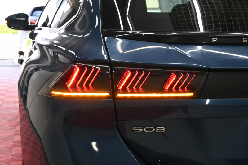 プジョー 508 SW GTﾗｲﾝ　ACC ｱｸﾃｨﾌﾞｾｰﾌﾌﾞﾚｰｷ ﾅｲﾄﾋﾞｼﾞｮﾝ 黒革 ｼｰﾄﾋｰﾀｰ ﾊﾟﾉﾗﾏSR 純正ﾅﾋﾞTV ﾌﾙｾｸﾞ CarPlay 360ﾋﾞｼﾞｮﾝ FOCALｽﾋﾟｰｶｰ ｵｰﾄﾄﾗﾝｸ 純正18ｲﾝﾁAW　2年保証付