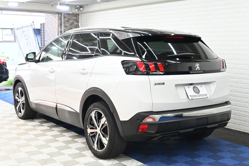 プジョー 3008 ｸﾛｽｼﾃｨ　特別仕様車 ACC ﾊｰﾌ革 純正ﾀｯﾁｽｸﾘｰﾝ ﾅﾋﾞTV ﾌﾙｾｸﾞ CarPlay ADVｺﾝﾄﾛｰﾙ 純正18ｲﾝﾁAW LEDﾗｲﾄ ｱｸﾃｨﾌﾞｾｰﾌﾃｨﾌﾞﾚｰｷ　2年保証付