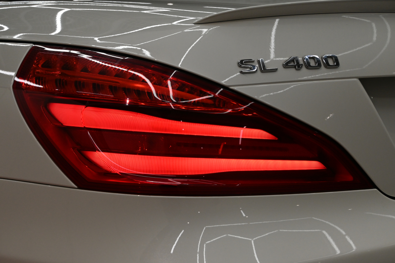 メルセデスベンツ SLクラス SL400 ﾚｰﾀﾞｰｾｰﾌﾃｨPKG　後期 ACC ﾎﾟｰｾﾚﾝ革 ｼｰﾄﾋｰﾀｰ ﾍﾞﾝﾁﾚｰﾀｰ ｴｱｽｶｰﾌ ｶﾞﾗｽﾙｰﾌ 純正ﾅﾋﾞTV CarPlay ABCｻｽﾍﾟﾝｼｮﾝ 自動Rｹﾞｰﾄ LEDﾍｯﾄﾞﾗｲﾄ AMGｴｱﾛ&19ｲﾝﾁAW 　2年保証付