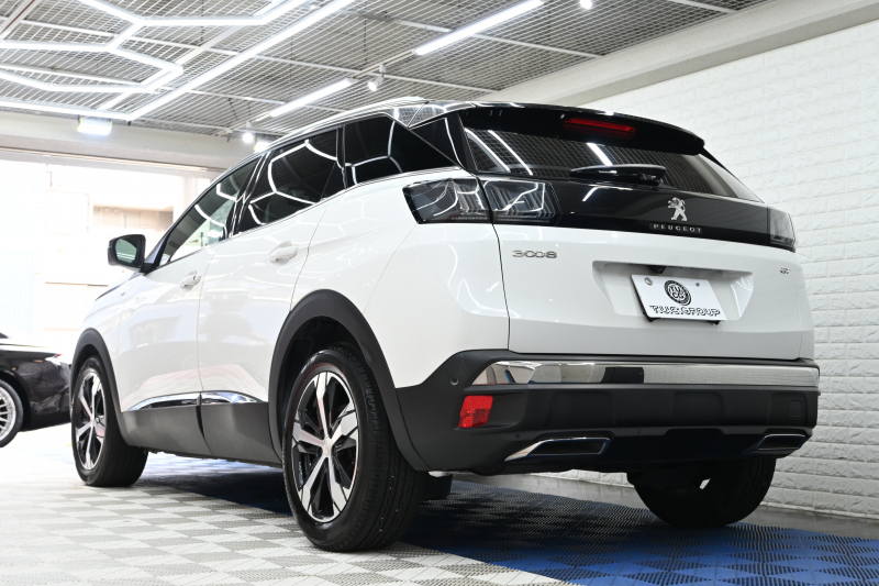 プジョー 3008 GT ﾌﾞﾙｰHDi ﾚｻﾞｰPKG　後期 ACC LKA 黒革 ﾊﾟﾉﾗﾏSR 純正ﾀｯﾁｽｸﾘｰﾝ ﾅﾋﾞTV CarPlay 360ｶﾒﾗ 前後ﾊﾟｰｷﾝｸﾞｾﾝｻｰ 純正18ｲﾝﾁAW LEDﾗｲﾄ　2年保証付