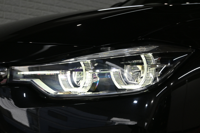 BMW 3シリーズ 320i ﾗｸﾞｼﾞｭｱﾘｰ　正規D車 LCIﾓﾃﾞﾙ ACC ｺﾆｬｯｸ革 純正iDriveﾅﾋﾞ Bｶﾒﾗ 純正17ｲﾝﾁAW 自動ﾄﾗﾝｸ LEDﾗｲﾄ　2年保証付